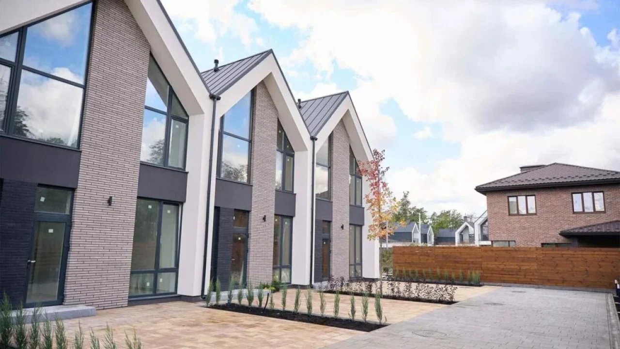 Fachada de viviendas